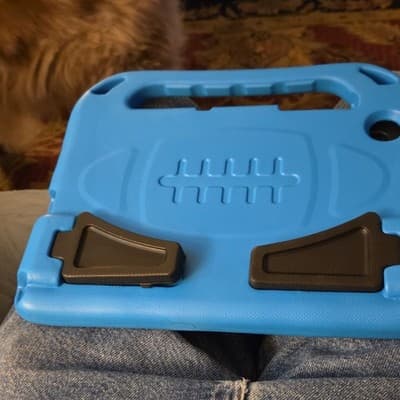 SEYAS Blue Silicone Stand Case with Handle for Tablet, Integrated Stand - Thumbnail 3