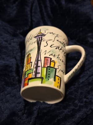 Seattle Space Needle Souvenir White Coffee Cup Mug Purple Inside Cup - Thumbnail 4