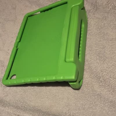 Green Rugged Silicone Tablet Case with Handle, Integrated Stand, Shockproof - Thumbnail 3