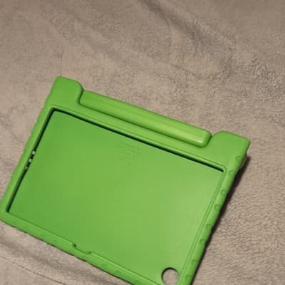 Green Rugged Silicone Tablet Case with Handle, Integrated Stand, Shockproof - Thumbnail 4