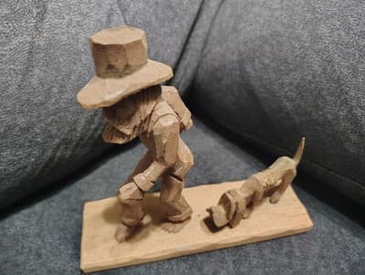Rare Find Lot Of 4 Hand carved Wooden Figurines - Thumbnail 9
