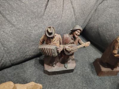 Rare Find Lot Of 4 Hand carved Wooden Figurines - Thumbnail 4