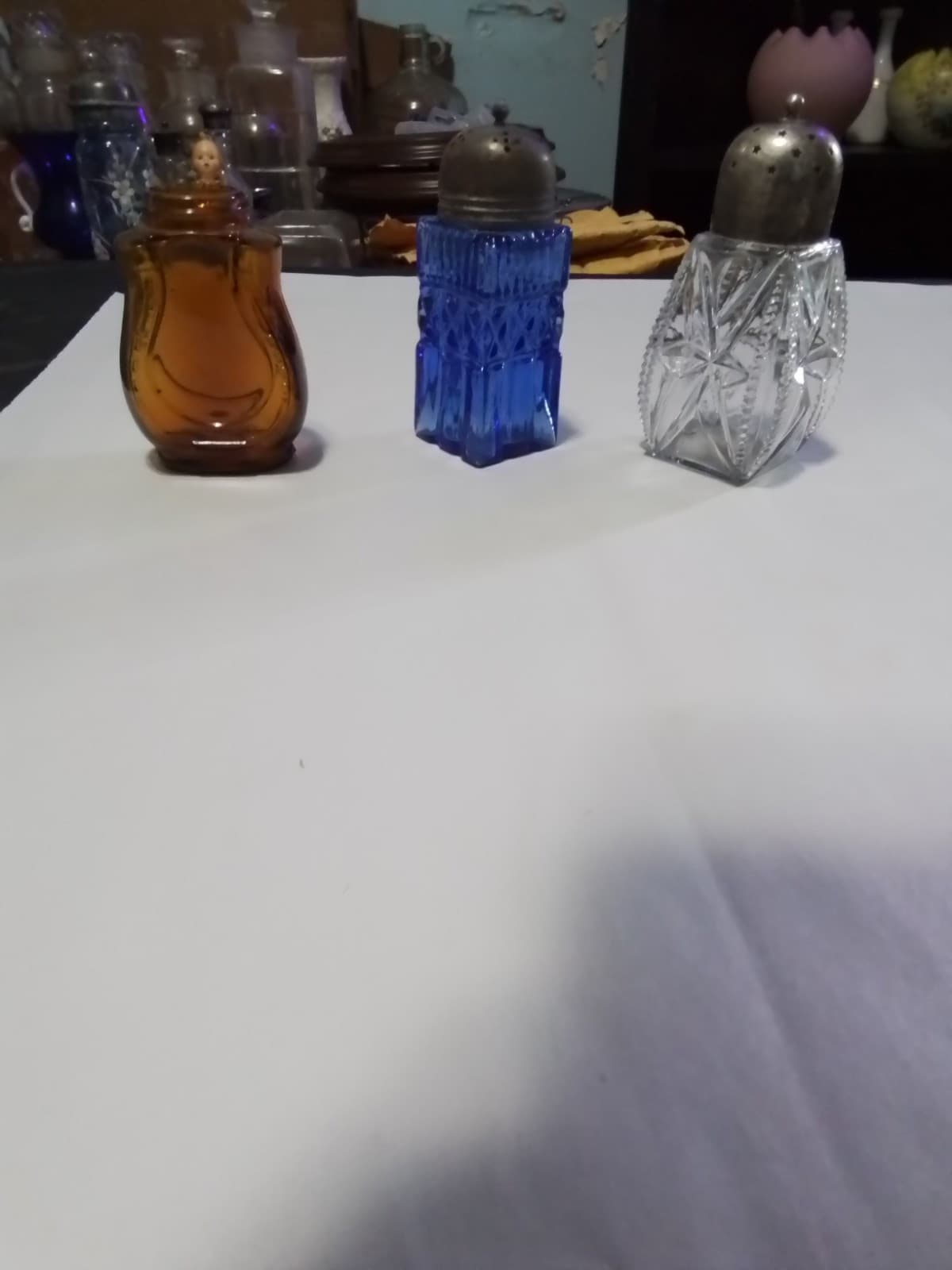 Vantage Sugar Shakers Lot Of 3 - Thumbnail 2