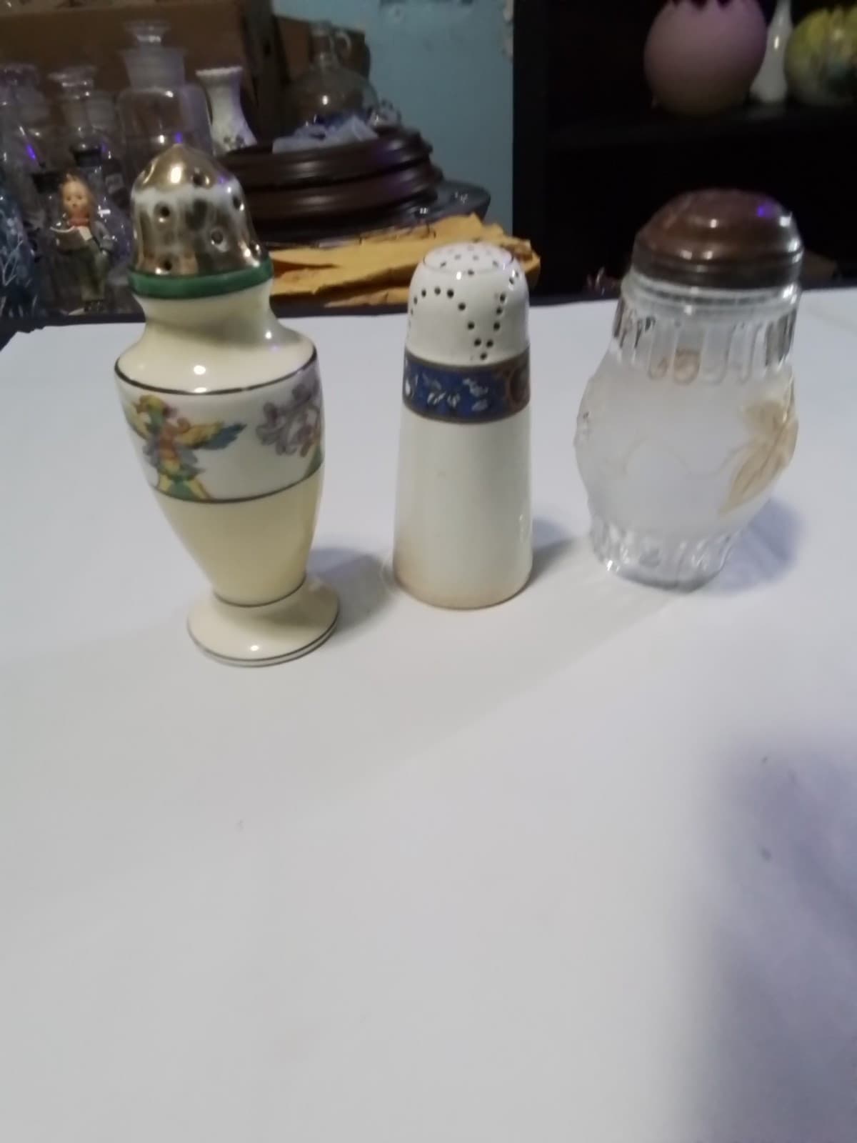 Vintage Sugar Shakers Lot Of 3 - Thumbnail 2
