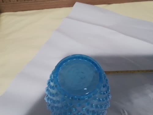 fenton blue opalescent hobnail vase - Thumbnail 4