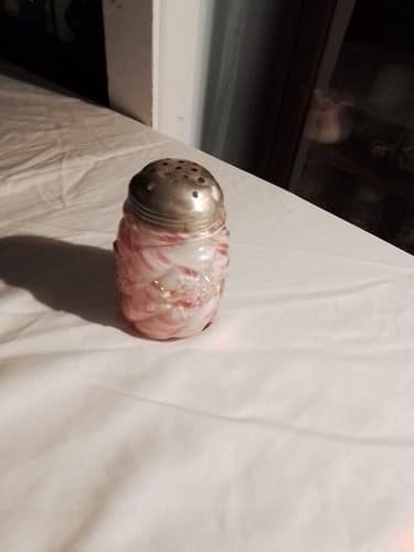 1889 EAPG NORTHWOOD ROYAL IVY RAINBOW SPATTER PINK YELLOW GLASS SUGAR SHAKER - Thumbnail 2