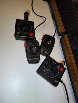 Vintage ATARI GAME CONSOLES LOT OF 2 AND LOT OF 30 GAMES - Thumbnail 6