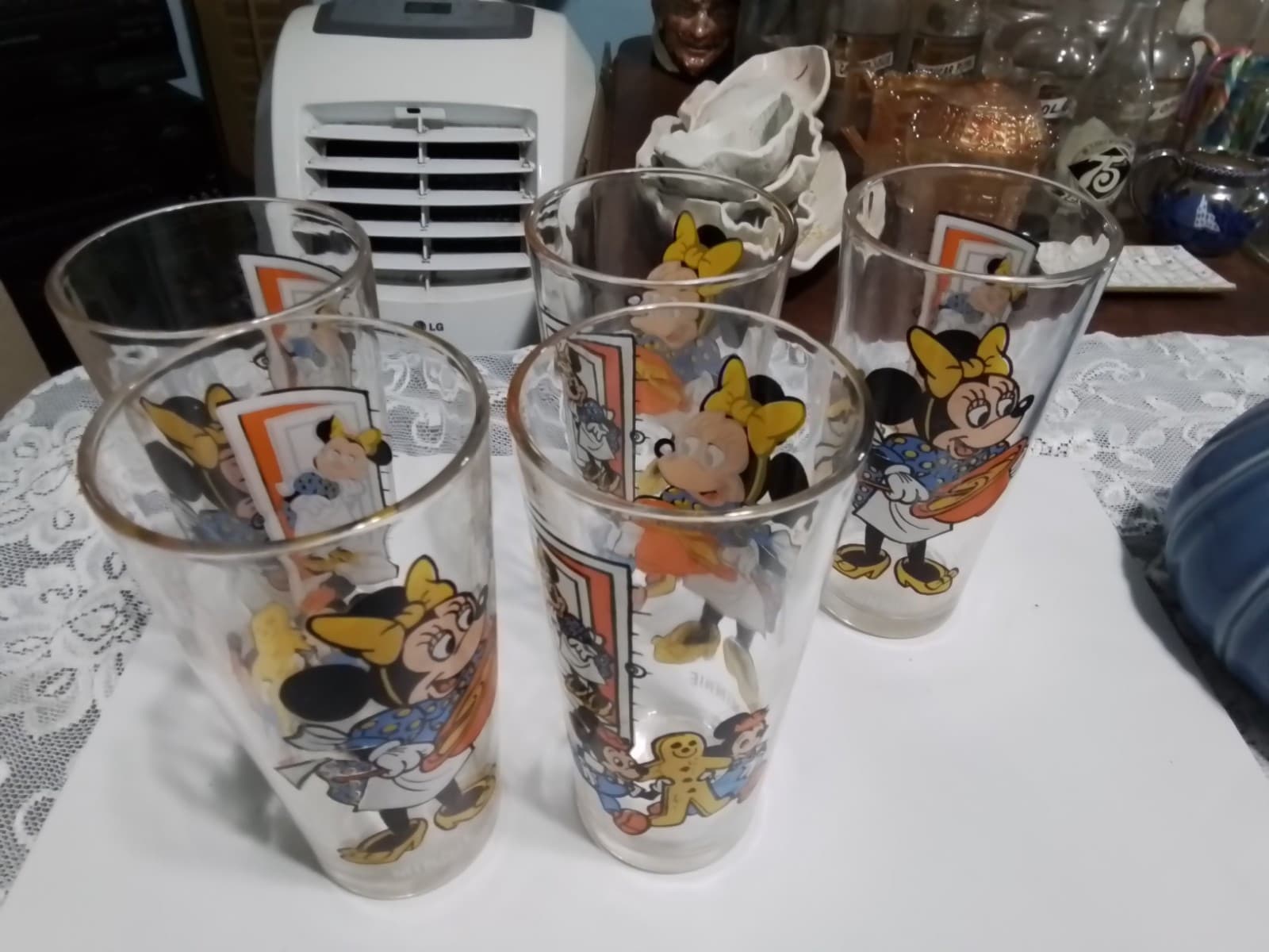 DISNEY 1977 PEPSI HAPPY BIRTHDAY MICKEY COLLECTOR SERIES GLASS MINNIE MOUSE Lot - Thumbnail 2