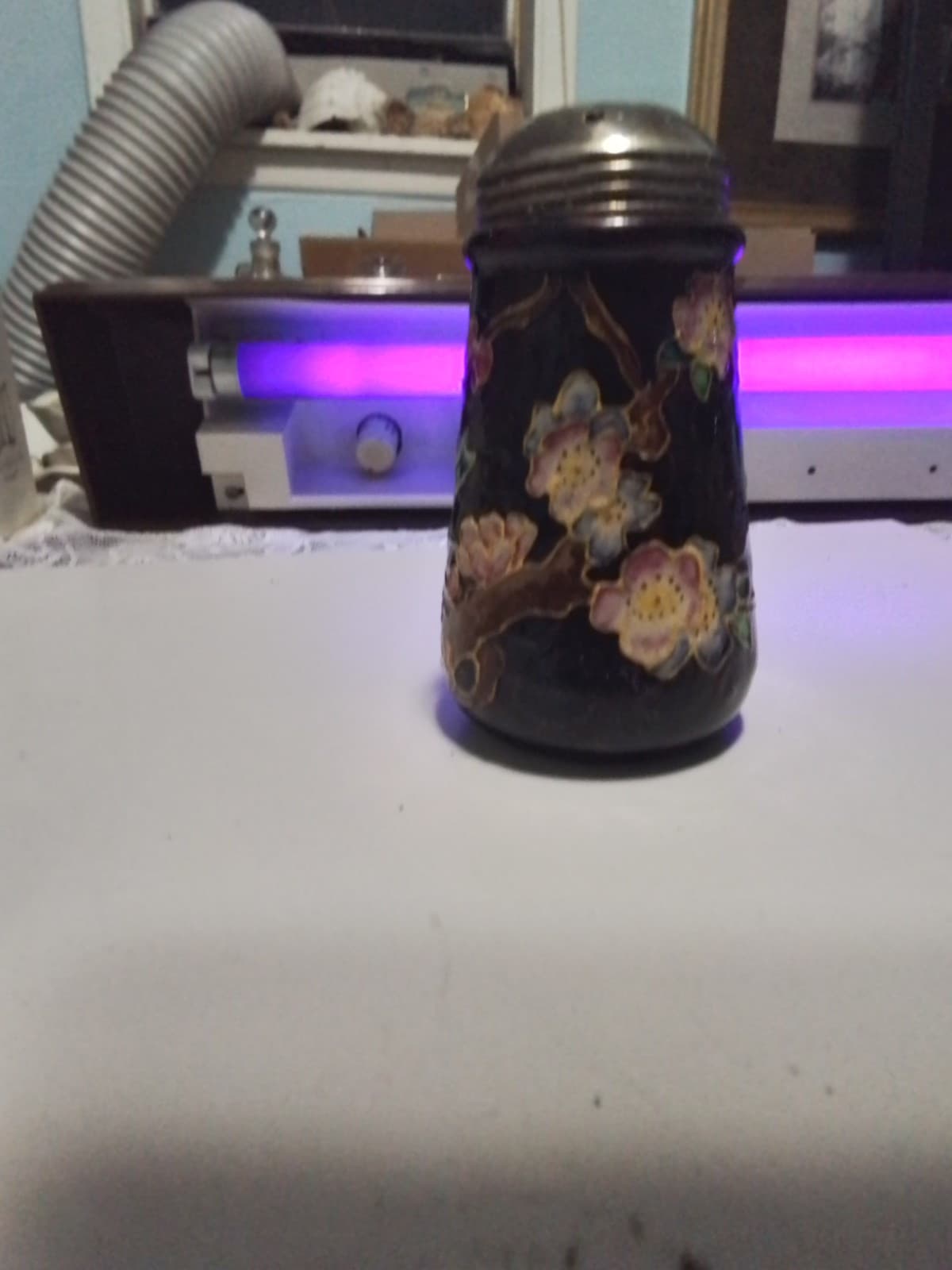 Rare Find Vantage Sugar Shaker - Thumbnail 2
