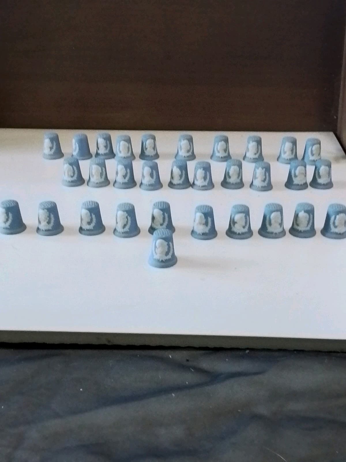 Vintage wedgwood thimbles Lot Of 31 Thimbles - Thumbnail 4