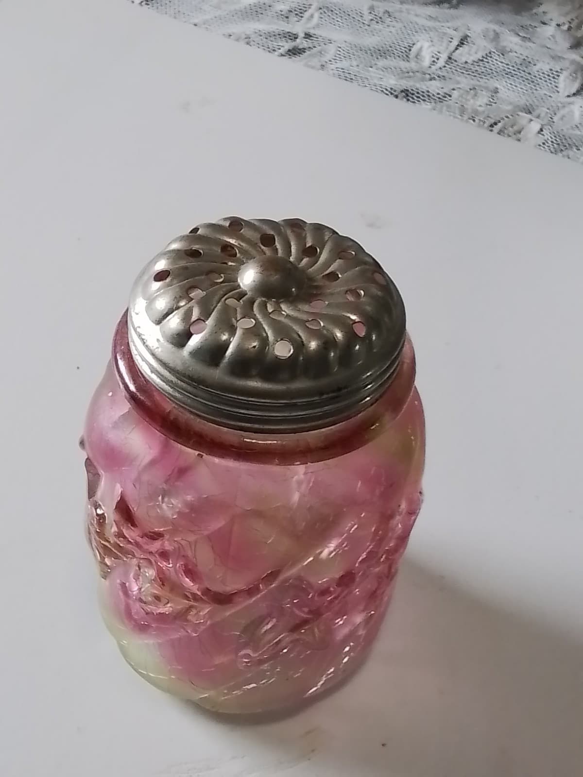 Rare Find Vintage Crackle Satin Royal Ive Sugar Shaker 1800's - Thumbnail 4