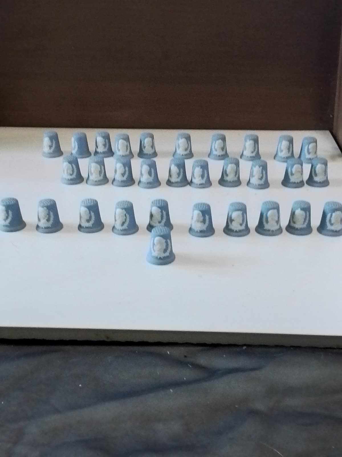 Vintage wedgwood thimbles Lot Of 31 Thimbles - Thumbnail 2