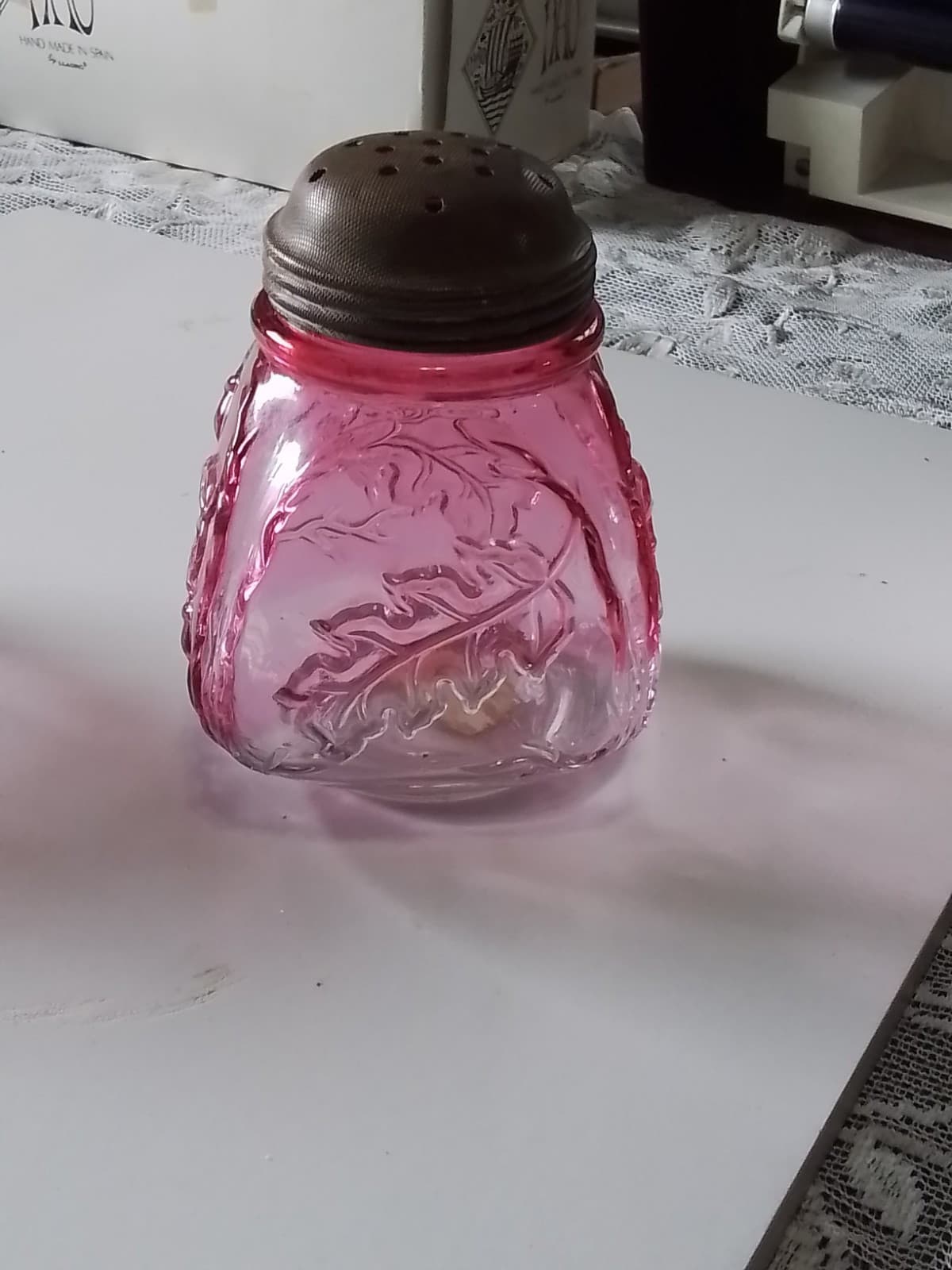 Vintag Northwoods Sugar Shakers Set Of 2 Cranberry Royal Ivy 1800's - Thumbnail 3
