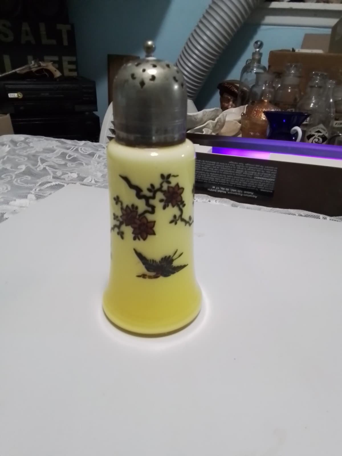 Rare Uranium Sugar Saker 1800's - Thumbnail 2