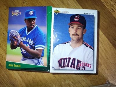 Mystery Box:Vintage Baseball Cards Lot Of 200 Cards - Thumbnail 2