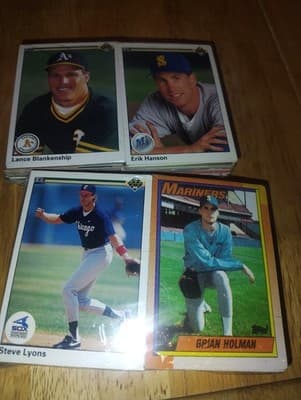 Mystery Box: Vintage Baseball Cards Lot Of 200 Mixed Cards