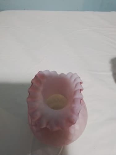 mt washington glass vase - Thumbnail 2