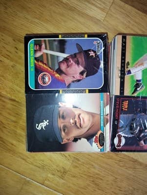Mystery Box:Vintage Baseball Cards Lot Of 200 Mixed Cards - Thumbnail 2