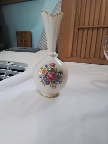 High Vase (Bulbous)Lenox Roseby Lenox