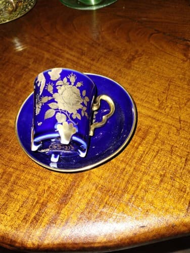 vintage tea cups and saucer - Thumbnail 5