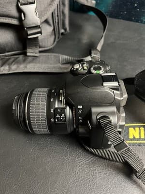 Nikon D40 Camera Lot + NIKKOR ED 18-55mm F/3.5-5.6 II AF-S DX Lens, Case Battery - Thumbnail 10
