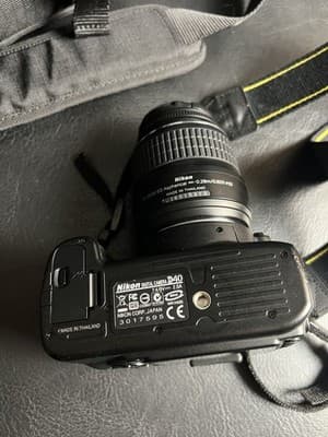 Nikon D40 Camera Lot + NIKKOR ED 18-55mm F/3.5-5.6 II AF-S DX Lens, Case Battery - Thumbnail 15