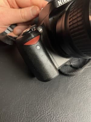Nikon D40 Camera Lot + NIKKOR ED 18-55mm F/3.5-5.6 II AF-S DX Lens, Case Battery - Thumbnail 17