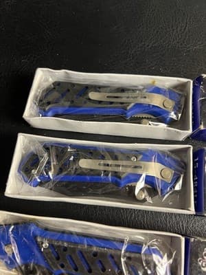 Lot Of 4 Frost Cutlery Law Enforcement Pocket Knives 4.5” Set Black Blue - Thumbnail 3