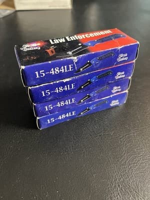 Lot Of 4 Frost Cutlery Law Enforcement Pocket Knives 4.5” Set Black Blue - Thumbnail 6