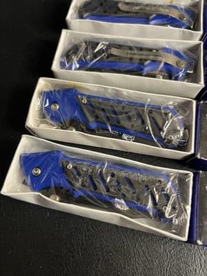 Lot Of 4 Frost Cutlery Law Enforcement Pocket Knives 4.5” Set Black Blue - Thumbnail 2