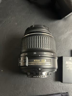 Nikon D40 Camera Lot + NIKKOR ED 18-55mm F/3.5-5.6 II AF-S DX Lens, Case Battery - Thumbnail 8