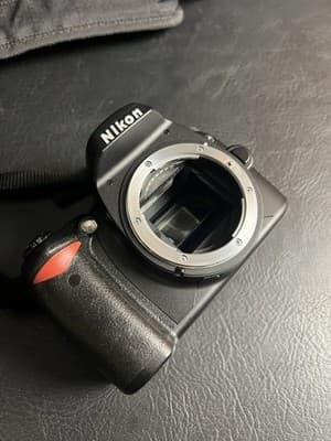 Nikon D40 Camera Lot + NIKKOR ED 18-55mm F/3.5-5.6 II AF-S DX Lens, Case Battery - Thumbnail 21