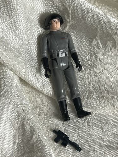 Vintage 1977 Death Squad Commander Star Wars Kenner Action Figure + Blaster Gun - Thumbnail 2