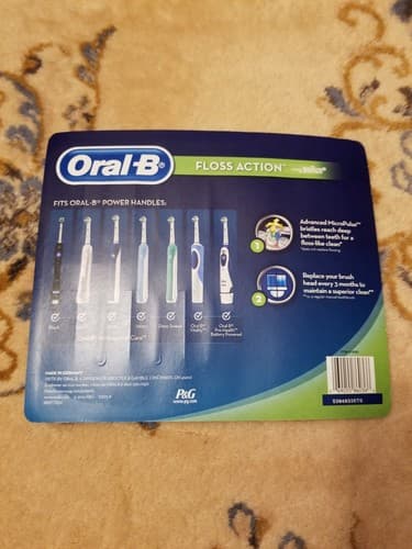Oral-B Replacement Brush Heads 8 Pack New Sealed Pkg NIP Floss Action Vitality - Thumbnail 4
