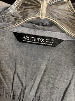 Arc'teryx Ballard Long Sleeve Shirt Women’s M Collared Button Up Denim Sample - Thumbnail 2