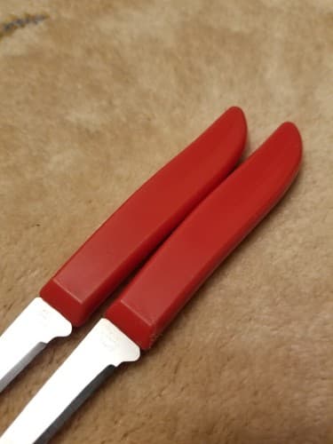 2 Quikut Paring Knives Red Overall Length 6" Blade 2.5" Knife Set - Thumbnail 3
