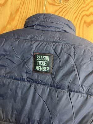 Seattle Kraken NHL Puffer Vest Mens XS Blue Hockey 24-25 Season Ticket Member - Thumbnail 7