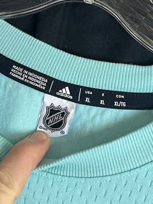 Adidas Seattle Kraken NHL Mens XL Crew Jersey Sweater Long Sleeve Shirt Anchor - Thumbnail 5