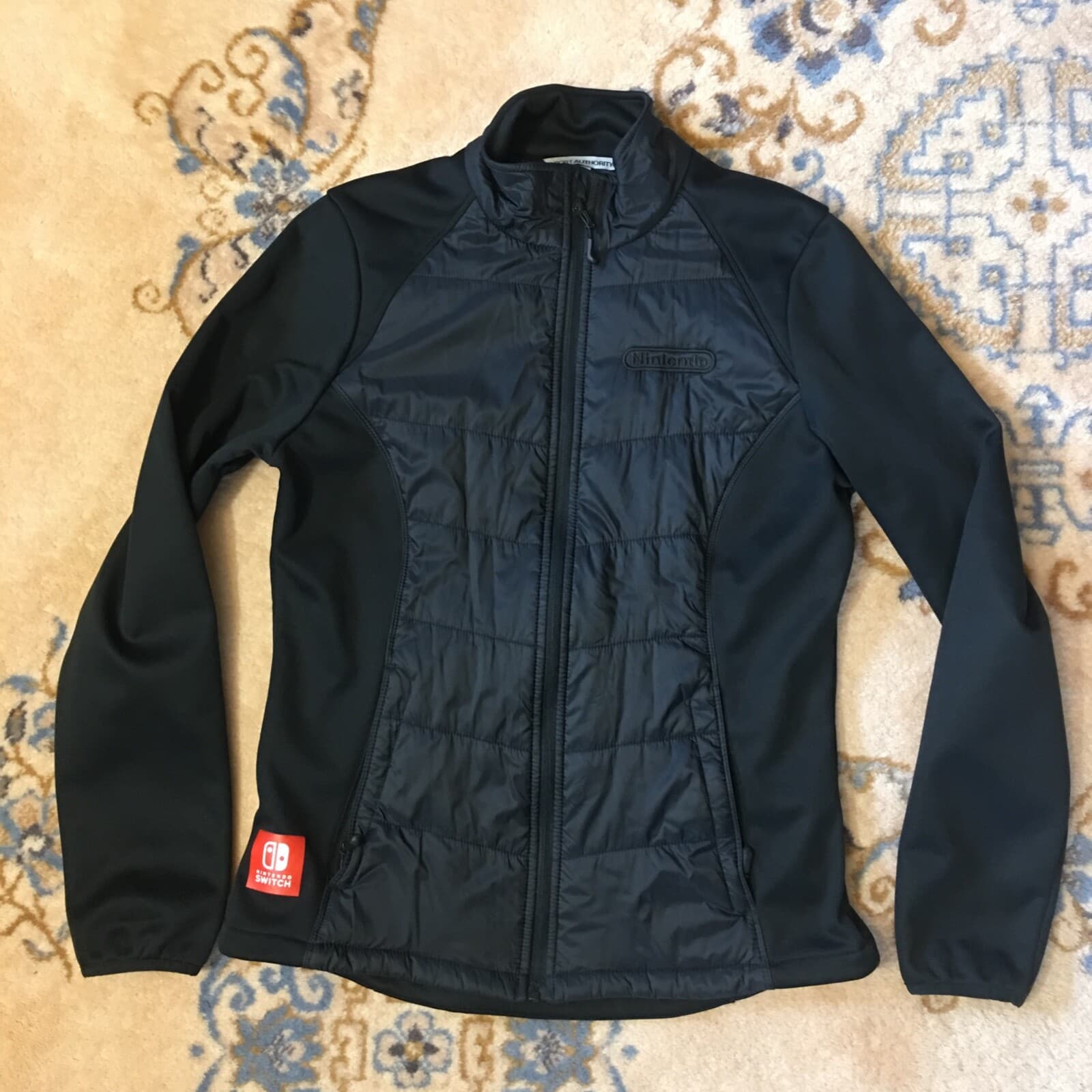 Nintendo Switch Women's M Employee Puffer Jacket Zip-Up Black Medium Puff Gamer