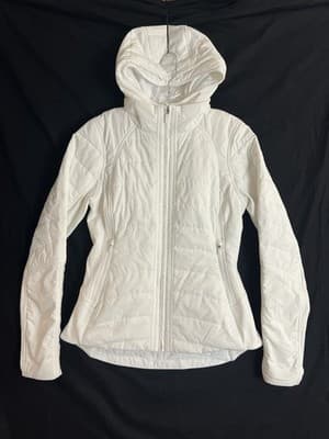 Lululemon Extra Mile Women's Quilted Jacket White Size 6 Puffer Coat Hooded - Image 1