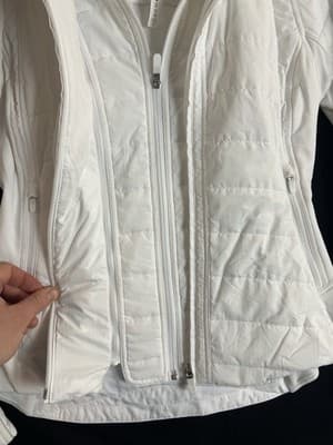 Lululemon Extra Mile Women's Quilted Jacket White Size 6 Puffer Coat Hooded - Thumbnail 3