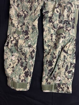 Crye Precision AOR2 Navy Custom Combat Pants 34 R Knee Pockets Army Digital Camo - Thumbnail 11