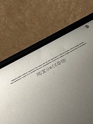 2012 Apple MacBook Air A1466 13" 1.8 GHz Intel Core i5 4 GB 1600 MHz Laptop - Thumbnail 17