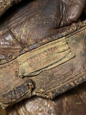 Vintage 1940s Nokona Baseball Glove Lace Web Leather Goods Co Mitt Antique - Thumbnail 2