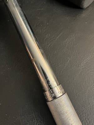 1/4 Inch Professional Drive Click Type Ratcheting Torque Wrench-Reversible +Case - Thumbnail 6