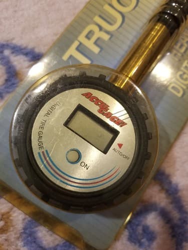 Accu-Gage Heavy Duty Digital Tire Gauge Inflator Pressure 150 PSI Truckmaster - Thumbnail 3
