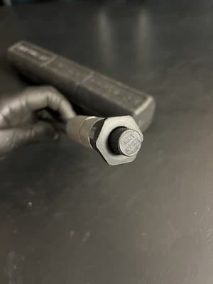 1/4 Inch Professional Drive Click Type Ratcheting Torque Wrench-Reversible +Case - Thumbnail 3