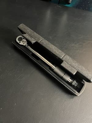 1/4 Inch Professional Drive Click Type Ratcheting Torque Wrench-Reversible +Case - Thumbnail 12