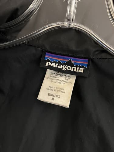 PATAGONIA Down With It Jacket Hooded WOMENS M Black Puffer Square Quilted #28490 - Thumbnail 4