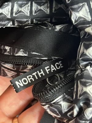 Supreme x The North Face Studded Nuptse Vest Mens M Black Puffer Hoody Jacket - Thumbnail 19